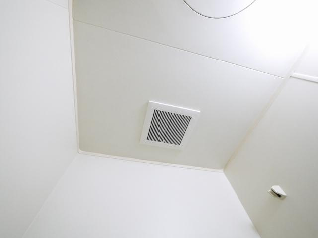 ジュネス新大宮Aの設備|浴室の換気扇