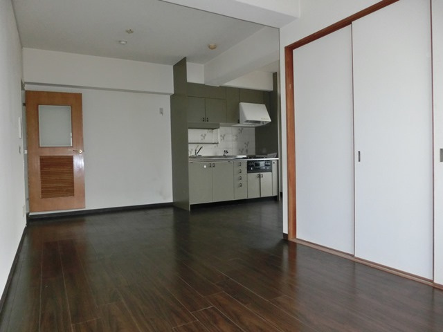 エル三津屋の居間・リビング