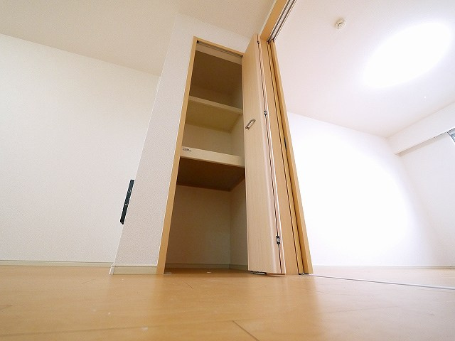 レジデンス西九条の収納|収納のためのスペースです