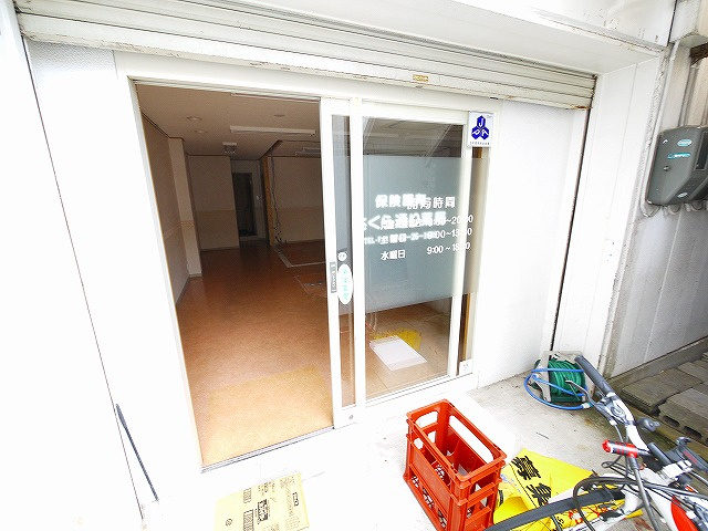 北森貸店舗のエントランス