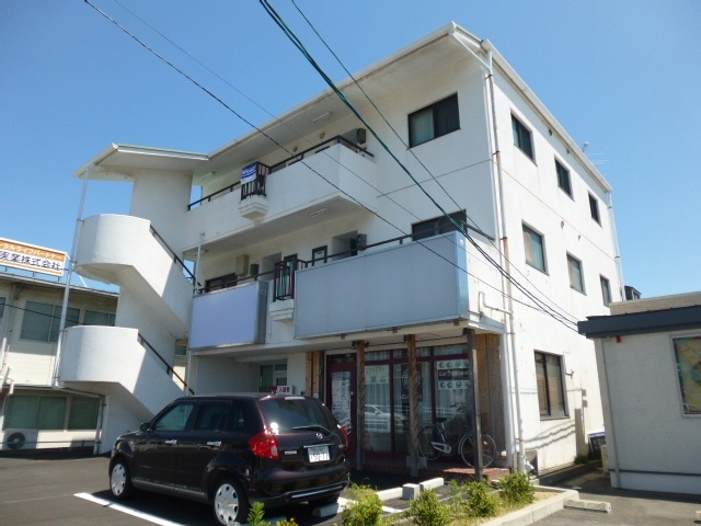 岡山市北区平野の店舗一部の外観