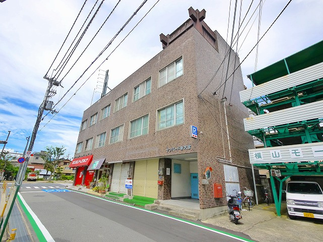 サンバード新大宮の外観