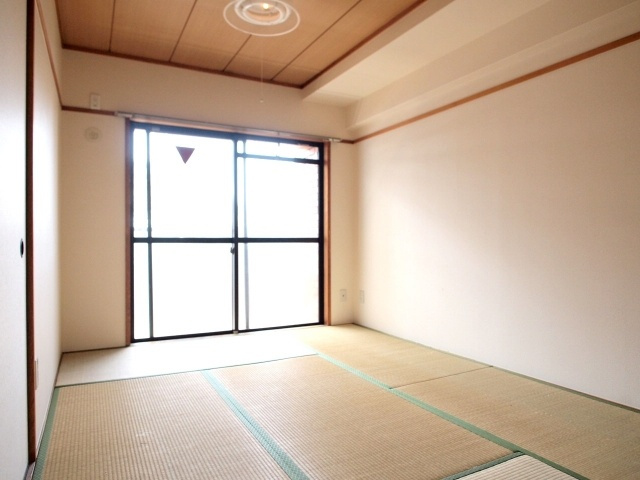 大阪市浪速区桜川１丁目の賃貸マンションの和室