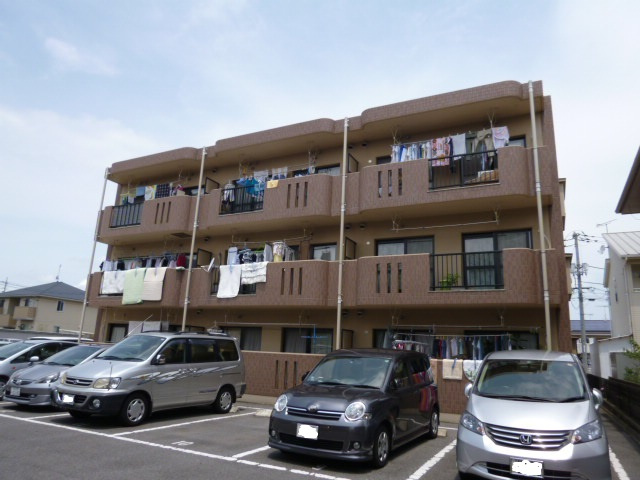 倉敷市新田の賃貸マンションの外観