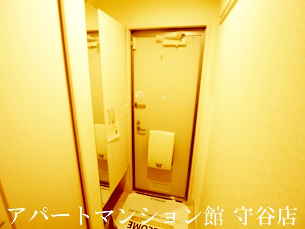 ヴィクトワール常総Aの玄関