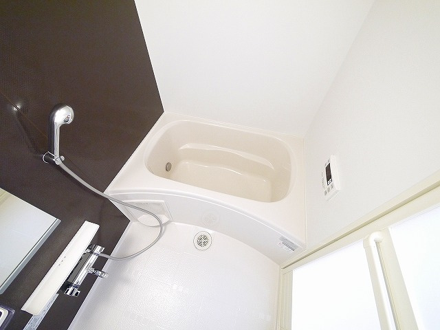 アルカンシエルコリーヌの浴室|きれいなお風呂です