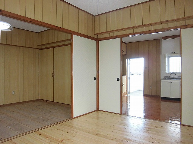 糸満市西崎町３丁目のアパートの内装