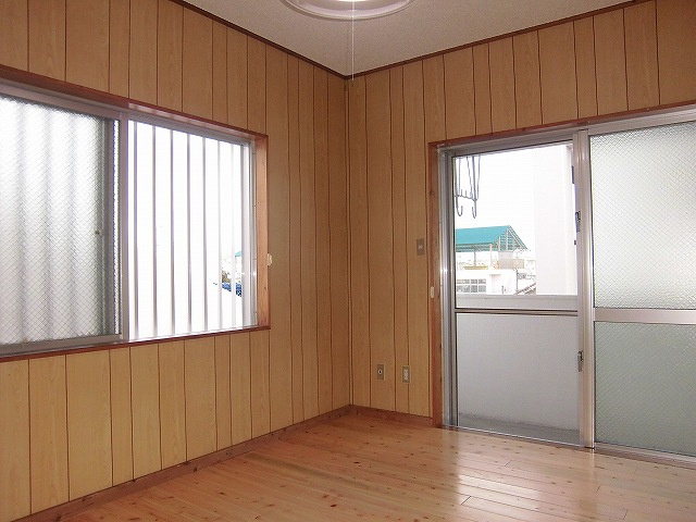 糸満市西崎町３丁目のアパートの内装