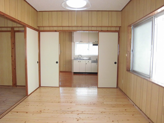 糸満市西崎町３丁目のアパートの内装