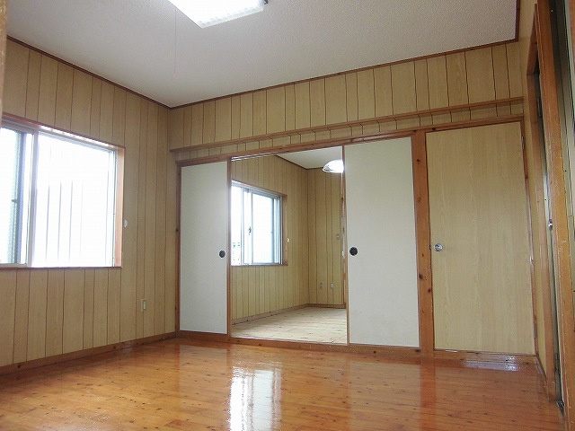 糸満市西崎町３丁目のアパートの内装