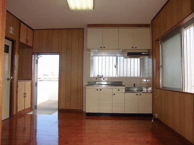 糸満市西崎町３丁目のアパートの内装