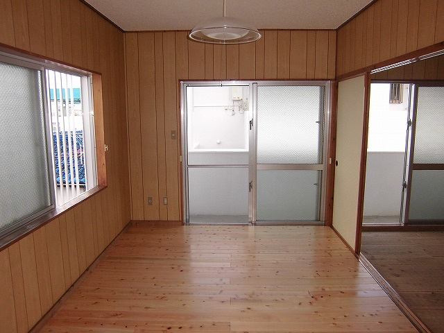 糸満市西崎町３丁目のアパートの内装