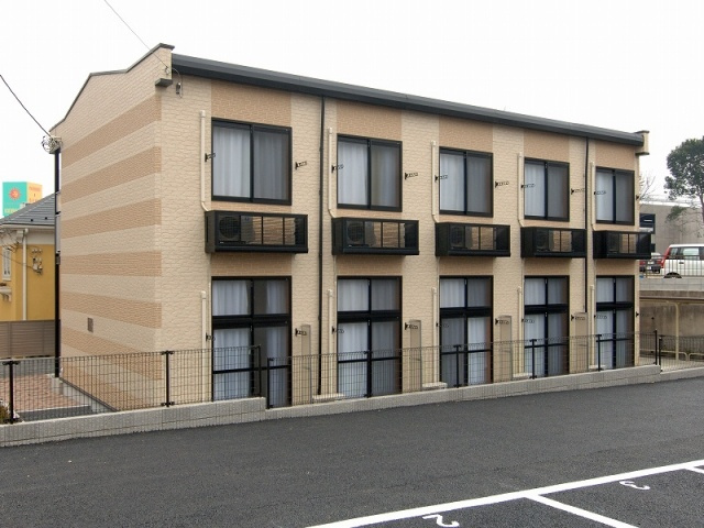 レオパレスグレール取手新町の外観|オシャレなライトベージュ基調