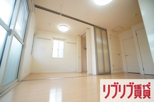 グランモア登戸　壱番館の居間・リビング