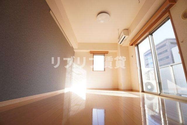 登戸N・Tステージの居間・リビング