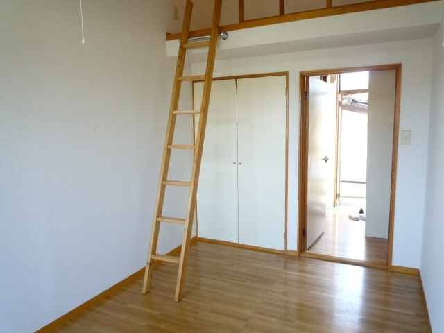 ハイツ菊水の居間・リビング