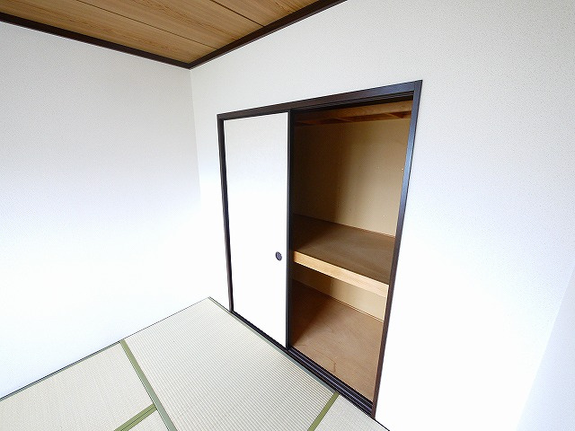 メゾン松塚の収納|専用の収納スペースです
