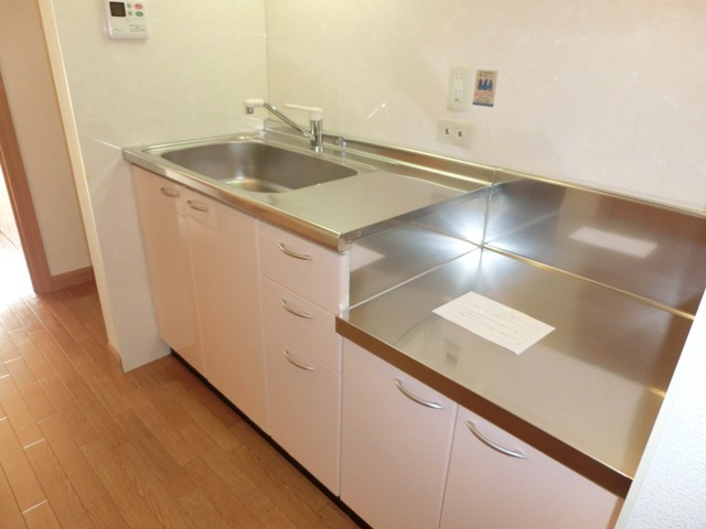 豊中市大島町１丁目のアパートのキッチン