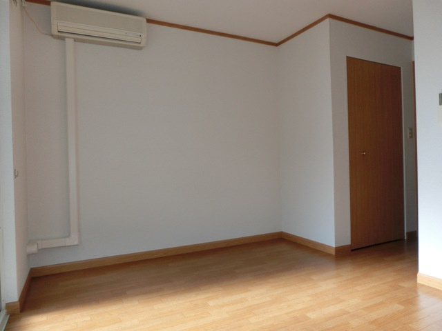 豊中市大島町１丁目のアパートの洋室