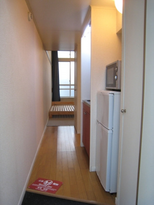 【玄関】 | 東 | 参考写真：現況優先
