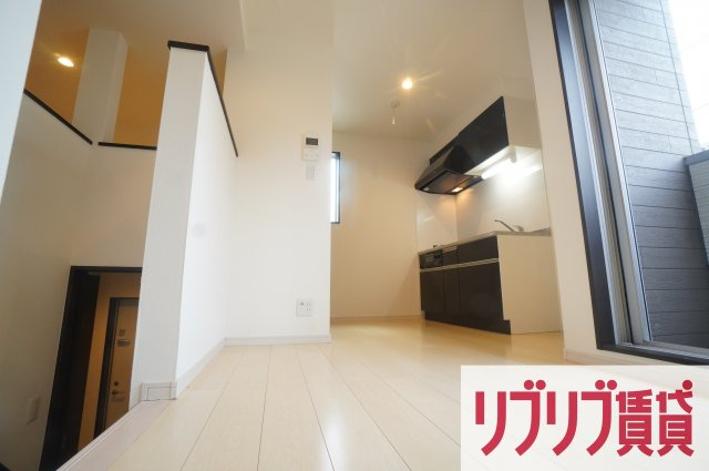 Grandtic Prime Villa M(グランティックプライムヴィラエム)の居間・リビング