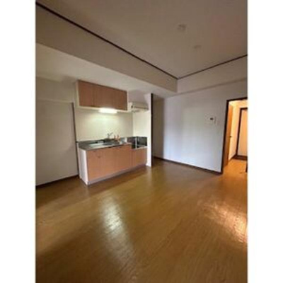 【居間・リビング】 | 勧修寺ハイツ