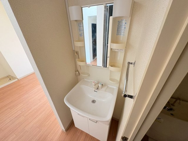 セジュール曙の独立洗面台