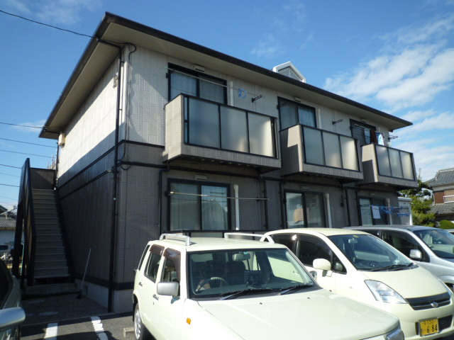 倉敷市白楽町のアパートの外観
