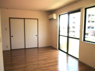 【居間・リビング】 | マイ・キャッスル A棟