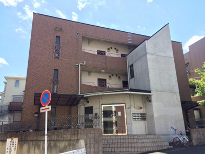 【外観】 | メゾンフェミニ富雄