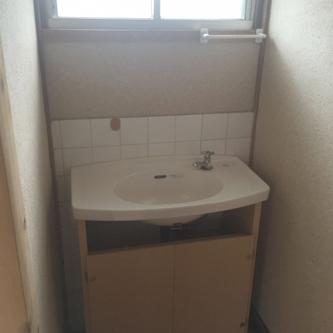 尼崎市若王寺２丁目の文化住宅の洗面所