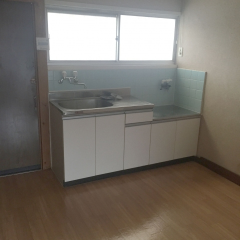 尼崎市若王寺２丁目の文化住宅のキッチン|改装前