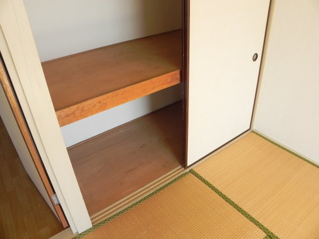 第一コーポ滝島の居間・リビング