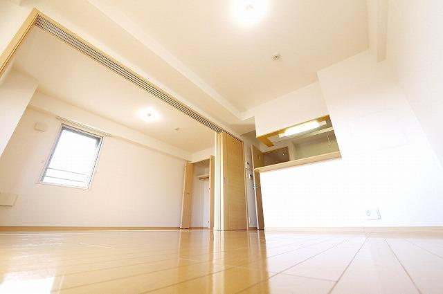 フェリスの居間・リビング|ゆったり過ごせるリビングです