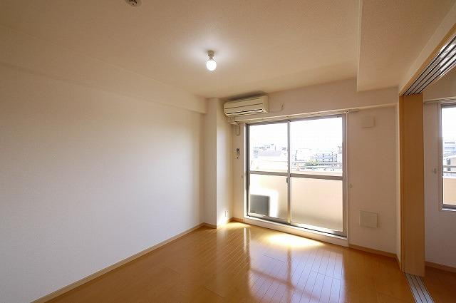 フェリスの居間・リビング