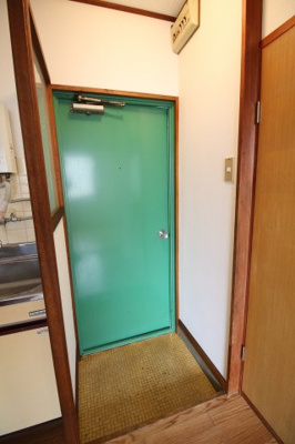 【玄関】 | 萬屋ビル