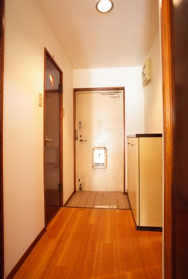 【玄関】 | ロイヤルメゾン富士 | シンプルで使いやすい玄関です