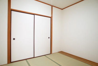 【和室】 | ロイヤルメゾン富士 | 和室があれば、来客や子供用のスペースとして活躍します