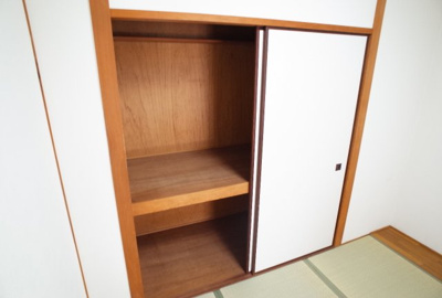 【収納】 | ロイヤルメゾン富士 | 押入れ