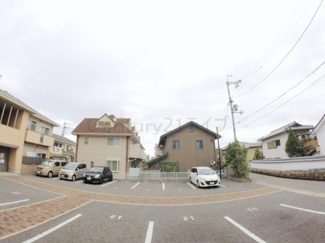 【駐車場】