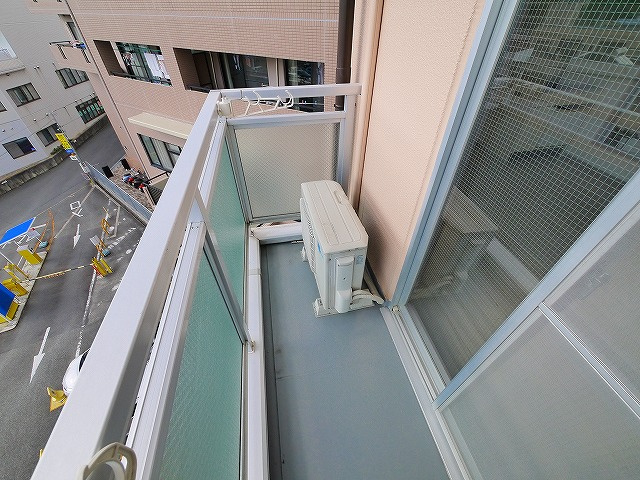 シティパレス富雄南のバルコニー