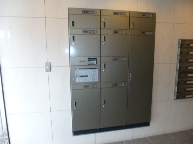 倉敷市稲荷町の賃貸マンションのその他共用部分|宅配ボックス