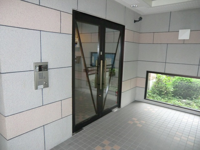 ボヌールみてじまのエントランス