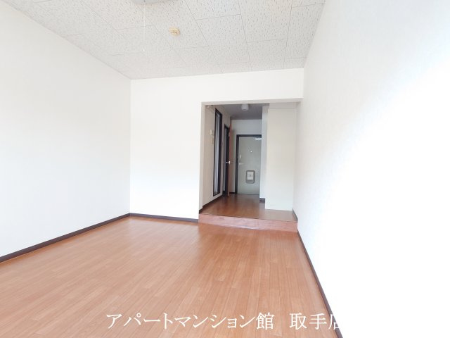 TNサニーハイツの居間・リビング