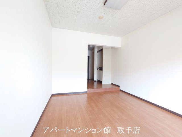 TNサニーハイツの居間・リビング