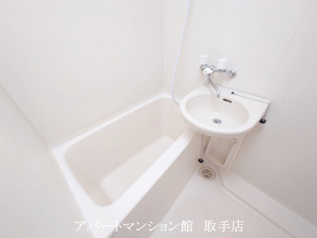 TNサニーハイツの浴室