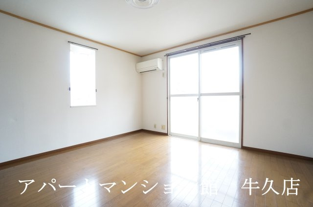 ライトハウスⅡの居間・リビング