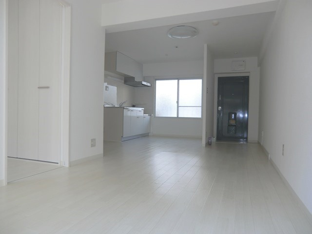 大阪市淀川区木川西１丁目の賃貸マンションの居間・リビング