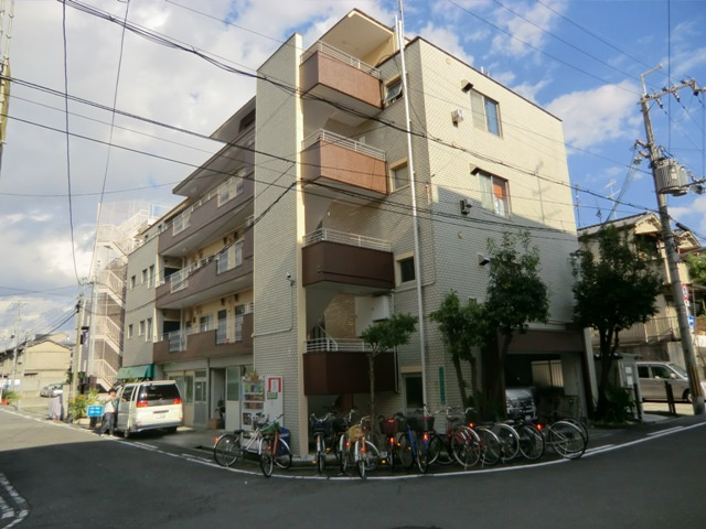 大阪市淀川区木川西１丁目の賃貸マンションの外観