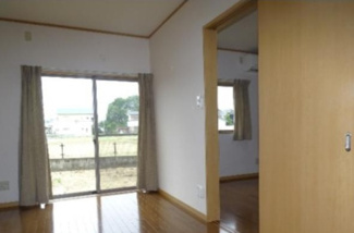 【居間・リビング】 | Green Heights 植田Ⅱ　Ｋ-5号